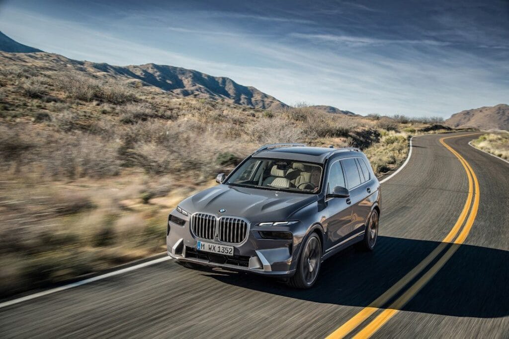 Giá Xe BMW X7 Lăn Bánh Mới Nhất