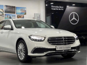 Mercedes-Benz E200 Khuyến Mãi