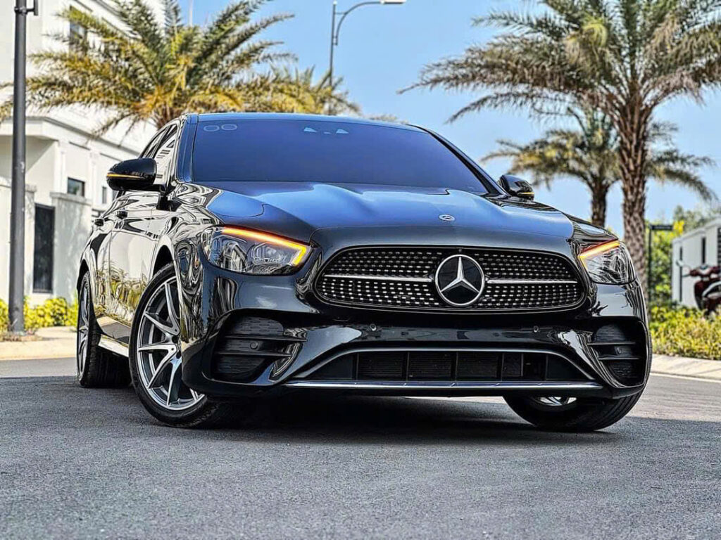 Mercedes-Benz E300 Khuyến Mãi và Ưu Đãi Lên Đến 500 Triệu Đồng Mercedes-Benz E300 khuyến mãi mới nhất 2025