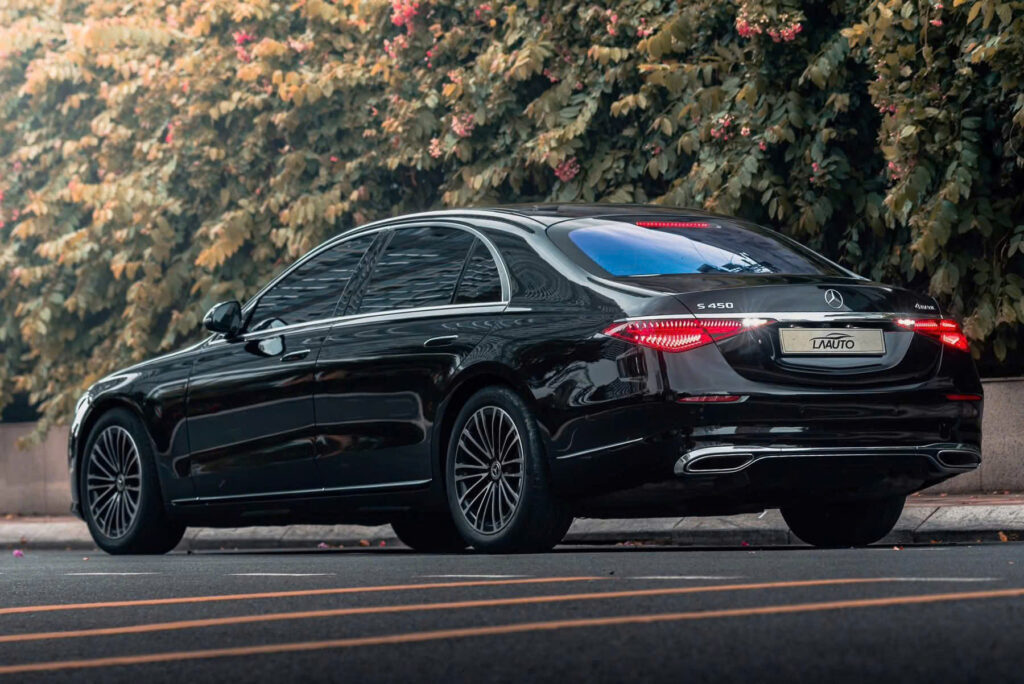 Mercedes S450 Lăn Bánh Buôn Ma Thuột: Đẳng Cấp Sedan Hạng Sang Tại Tây Nguyên Mercedes S450 Lăn Bánh Buôn Ma Thuột