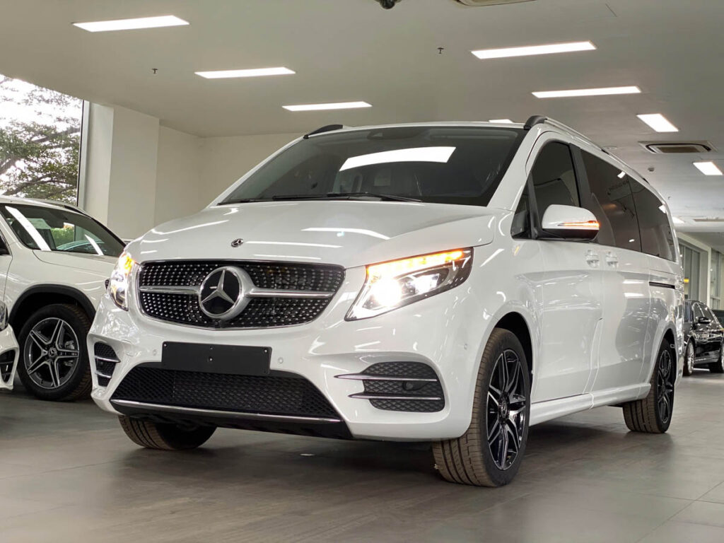 Mercedes V250 AMG Màu Trắng | Sang Trọng Và Tiện Nghi 2025 Mercedes V250 AMG Màu Trắng