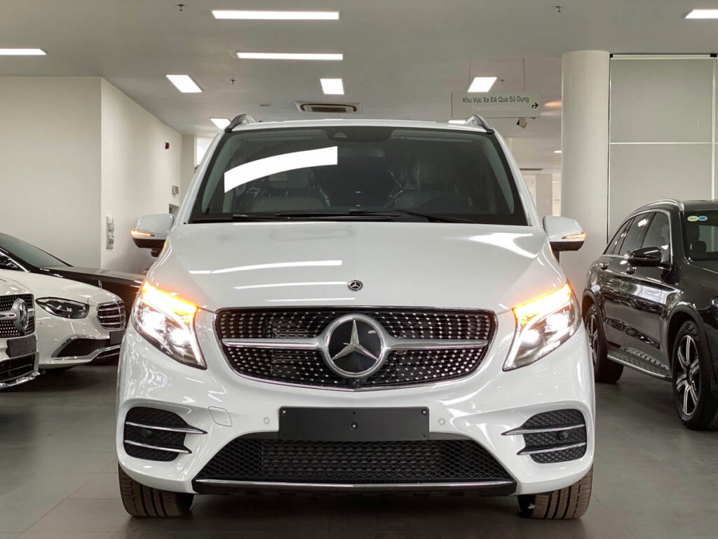 Mercedes V250 AMG Màu Trắng | Sang Trọng Và Tiện Nghi 2025 V250 AMG Màu Trắng Tại Mercedes Phú Mỹ Hưng