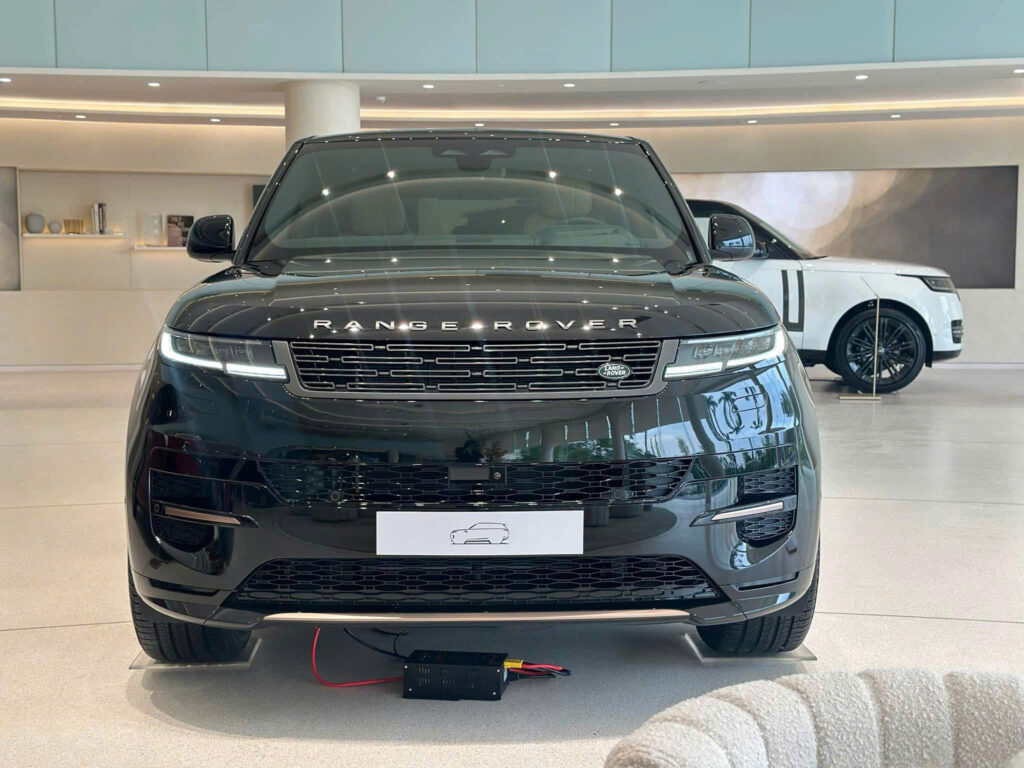 Range Rover Sport 2025 – Giá Xe Lăn Bánh, Thông Số Và Khuyến Mãi Range Rover Sport 1