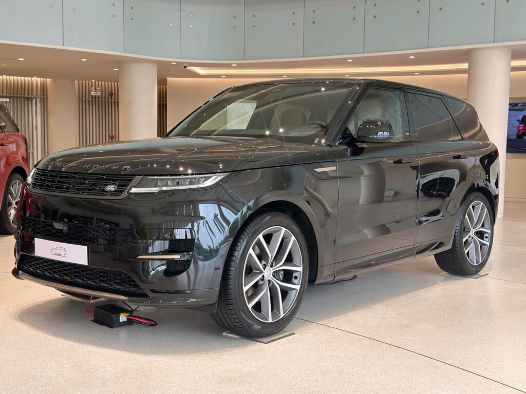 Range Rover Sport 2025 – Giá Xe Lăn Bánh, Thông Số Và Khuyến Mãi Range Rover Sport 3