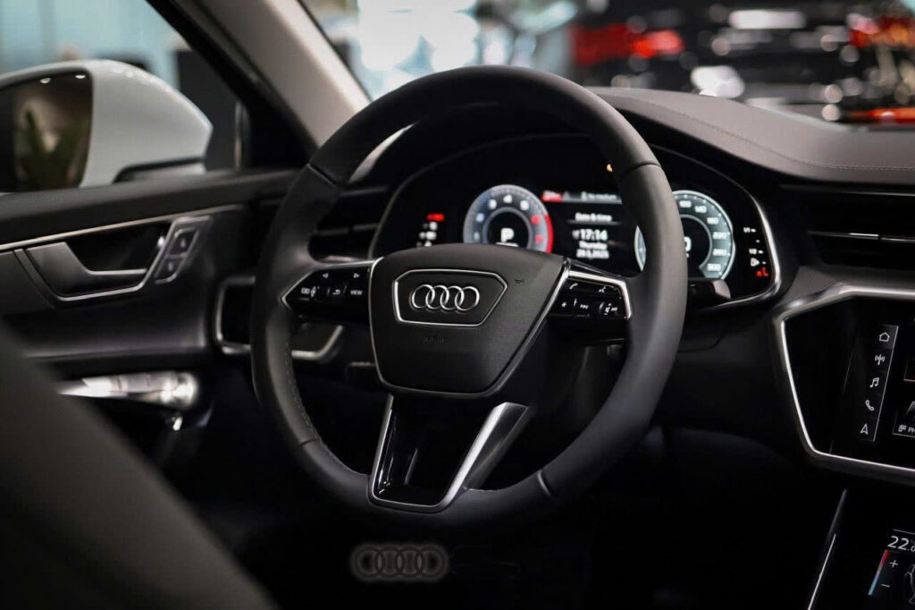 Audi A6 Sedan Màn hình hiển thị thông tin lái xe kỹ thuật số tùy chỉnh giao diện Audi virtual cockpit