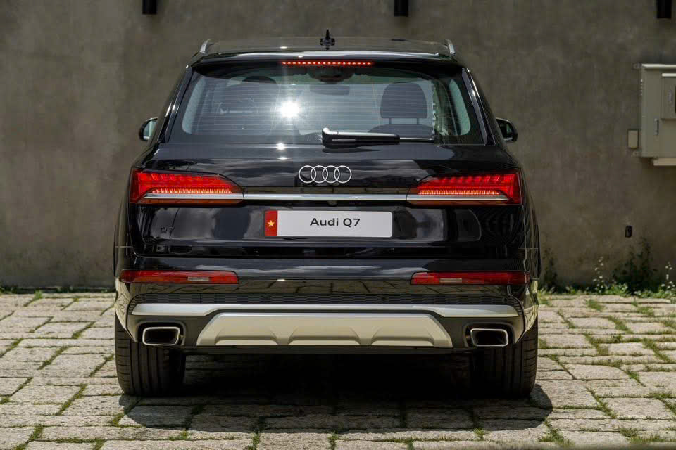 Audi Q7 Đuôi Xe Audi Q7 2025