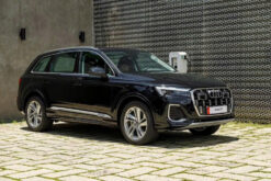 Audi Q7 2025 Lăn Bánh TP Hồ Chí Minh