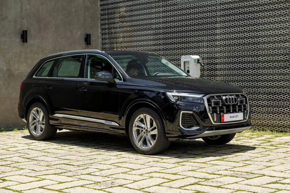 Audi Q7 Audi Q7 2025 Lăn Bánh TP Hồ Chí Minh