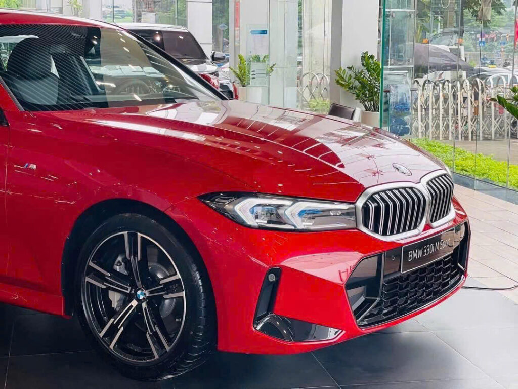 BMW 330i M Sport LCI BMW 330i M Sport