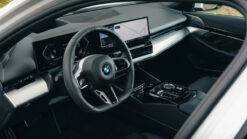 Nội Thất BMW 520i All New