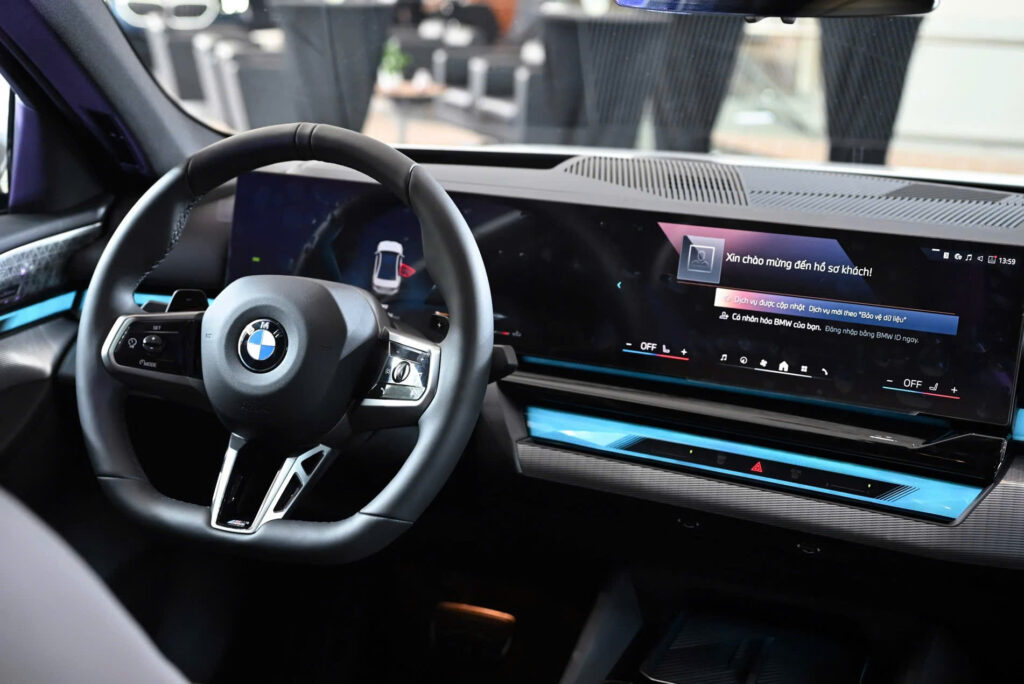 BMW 530i M Sport chất liệu da Veganza