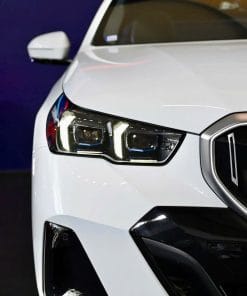 BMW 530i M Sport BMW 530i M Sport Cụm đèn pha đôi LED tích hợp công nghệ Adaptive
