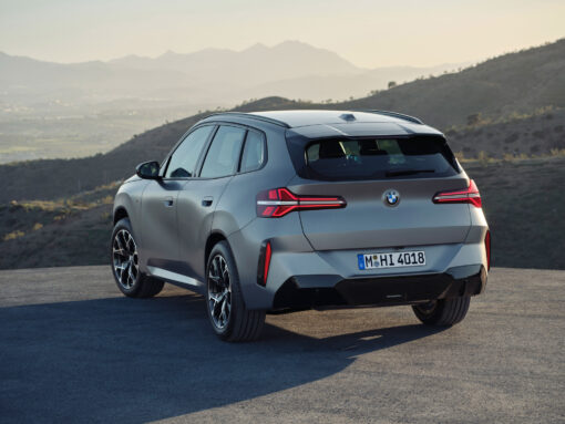 BMW X3 20i Giá Lăn Bánh 2025