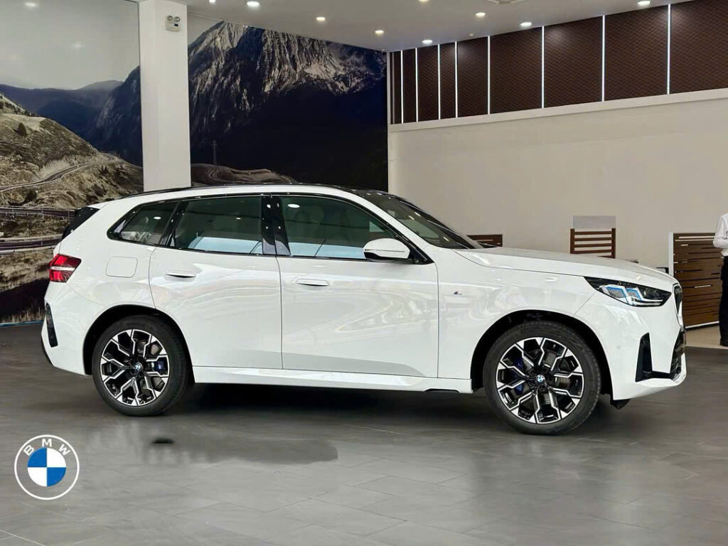 BMW X3 Màu Trắng | Đánh Giá Chi Tiết Phiên Bản 20 xDrive M Sport 2025 BMW X3 Màu Trắng Phiên Bản 20 xDrive M Sport