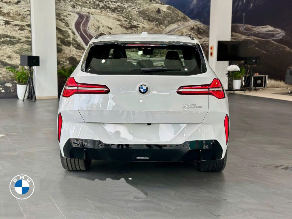 BMW X3 Màu Trắng | Đánh Giá Chi Tiết Phiên Bản 20 xDrive M Sport 2025 BMW X3 Màu Trắng Phiên Bản 20 xDrive M Sport