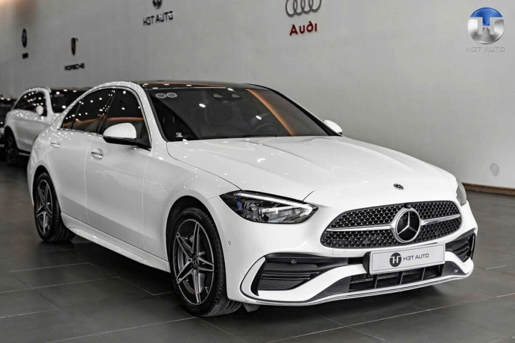 Đánh Giá Xe Mercedes C300 AMG 2022: Đỉnh Cao Sedan Thể Thao Sang Trọng Đánh Giá Xe Mercedes C300 AMG 2022