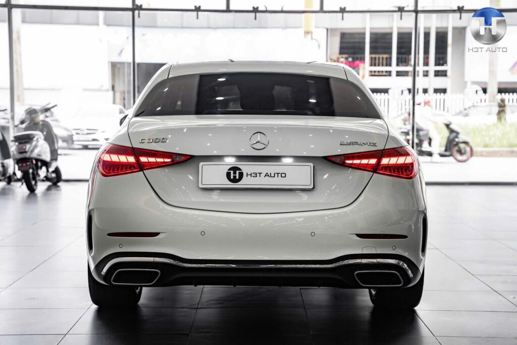 Đánh Giá Xe Mercedes C300 AMG 2022: Đỉnh Cao Sedan Thể Thao Sang Trọng Đánh Giá Xe Mercedes C300 AMG 2022