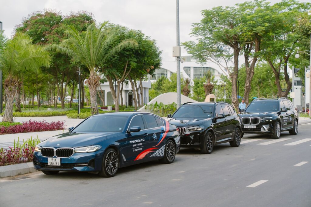 Giá Xe BMW 7 Chỗ tại Việt Nam | Khuyến Mãi và Lăn Bánh Mới Nhất 2025 Giá Xe BMW 7 Chỗ Lăn Bánh tại Việt Nam