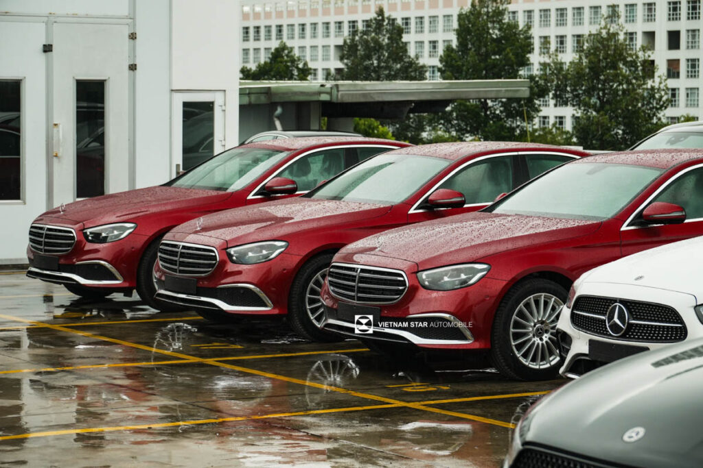 Giá Xe Mercedes E200 Exclusive | Khuyến Mãi Mới Nhất 2025 Giá Xe Mercedes E200 Exclusive
