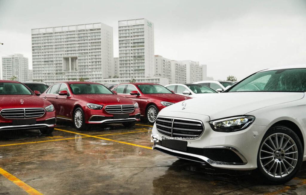 Giá Xe Mercedes E200 Exclusive | Khuyến Mãi Mới Nhất 2025 Giá Xe Mercedes E200 Exclusive