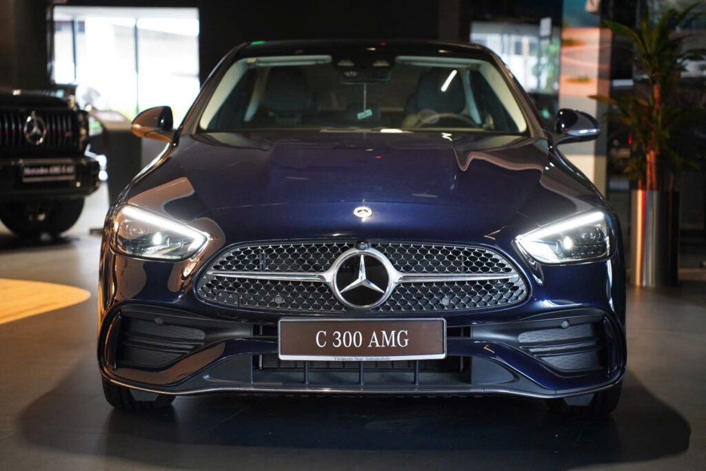 C300 AMG : Đỉnh Cao Sedan Hạng Sang Cỡ Trung Mercedes-Benz Mercedes-Benz C300 2025 AMG
