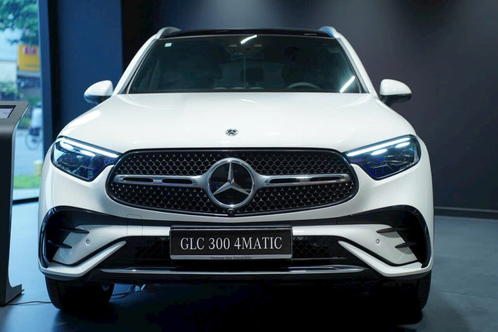 Mercedes-Benz GLC 300 4Matic - Những Điều Cần Biết Trước Khi Mua Xe Mercedes-Benz GLC 300 4Matic