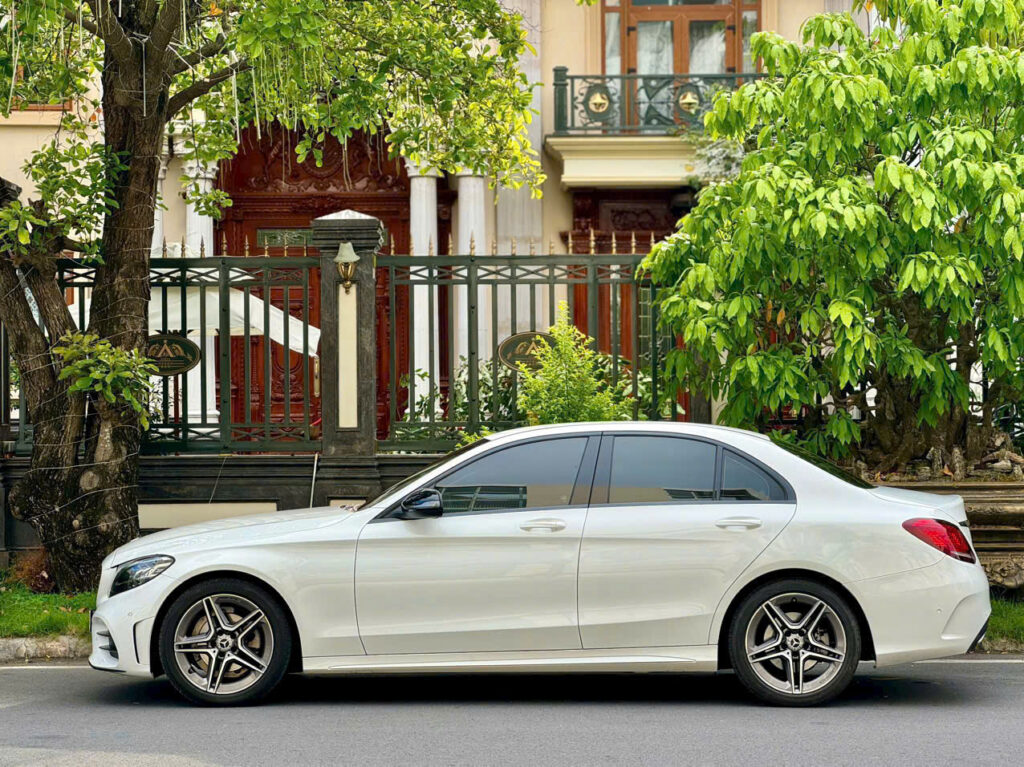 Mercedes C180 AMG | Đánh Giá Xe Và Khuyến Mãi Mới Nhất Mercedes C180 AMG