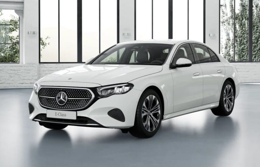 Mercedes E200 Avantgarde Lăn Bánh Tại Việt Nam