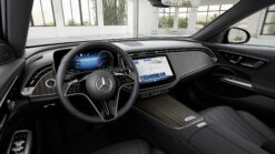 Mercedes E200 Avantgarde Nội Thất Màu Đen