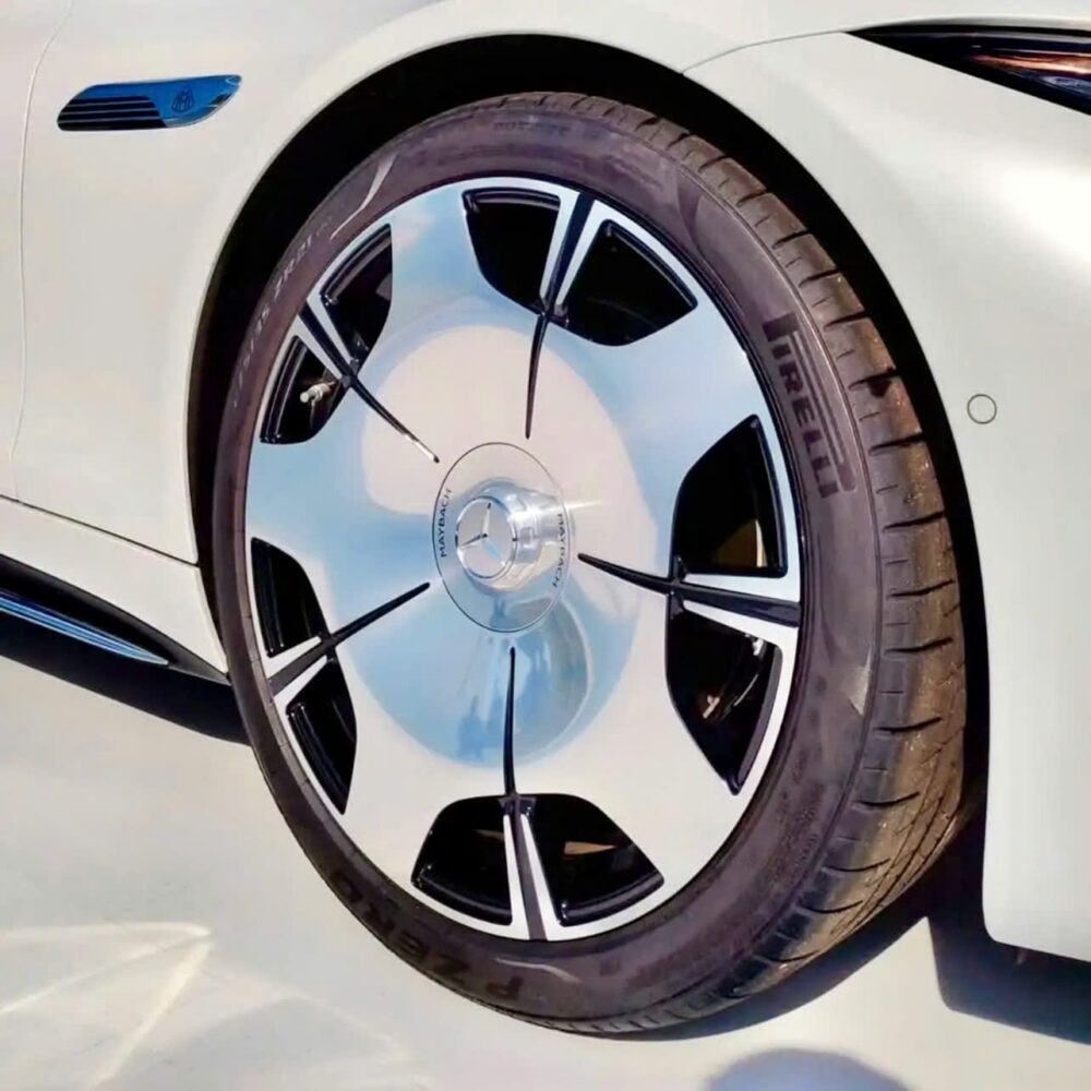 Mercedes-Maybach SL 680 2025