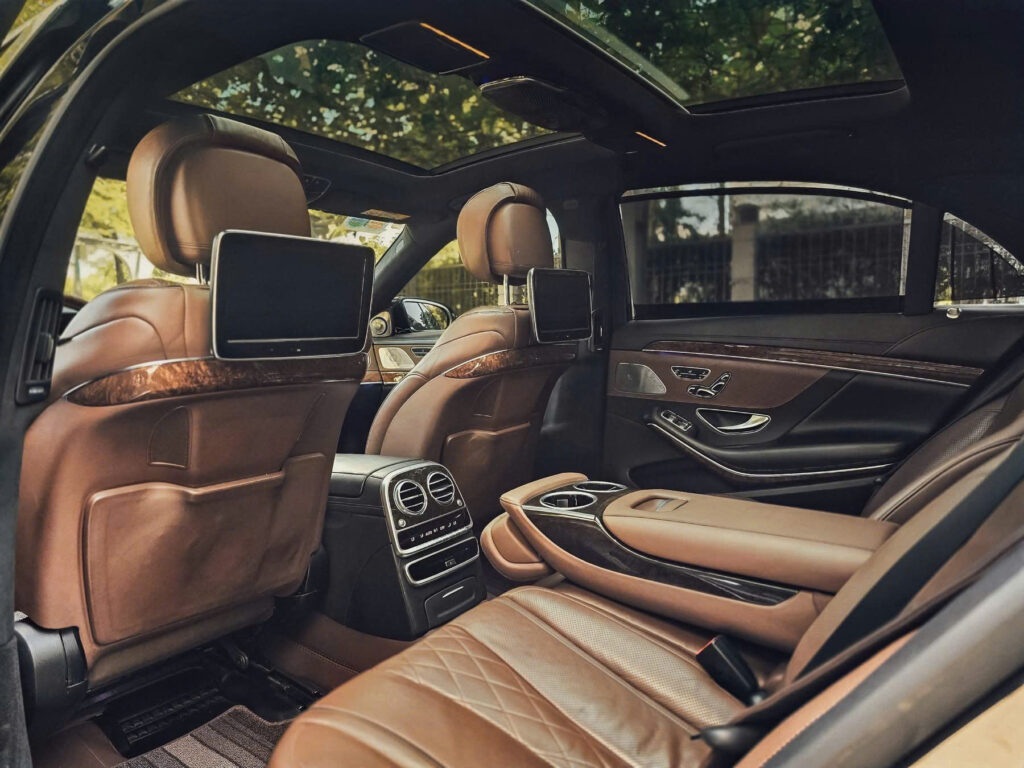 Đánh Giá Chi Tiết Mercedes S500 Độ Maybach S560: Trải Nghiệm "Xế Vương" Đích Thực Mercedes S500 Độ Maybach S560 Khẳng Định Ngôi Vương
