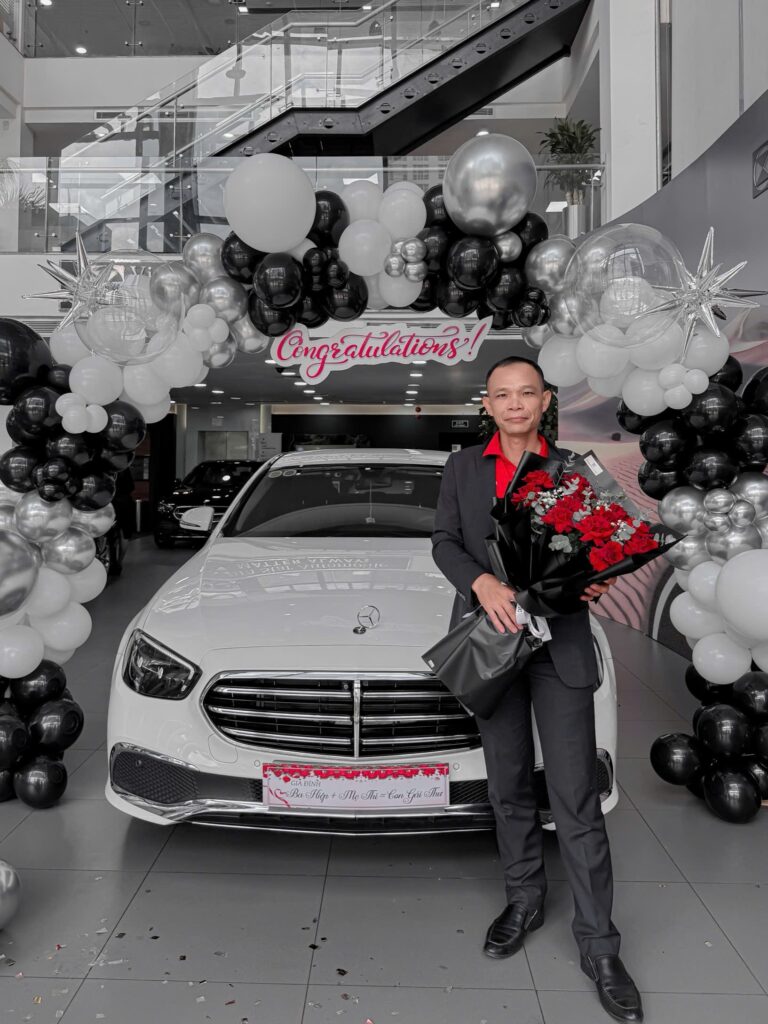 Câu Chuyện Thành Công: Anh Hiệp Mua Mercedes E200 Exclusive tại Phú Mỹ Hưng Câu Chuyện Thành Công Anh Hiệp Mua Mercedes E200 Exclusive tại Phú Mỹ Hưng