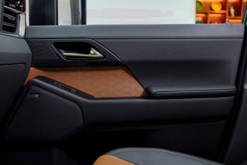 Lexus GX 550 SUV Hang Sang 7 Cho Da Dung Dang Cap 7