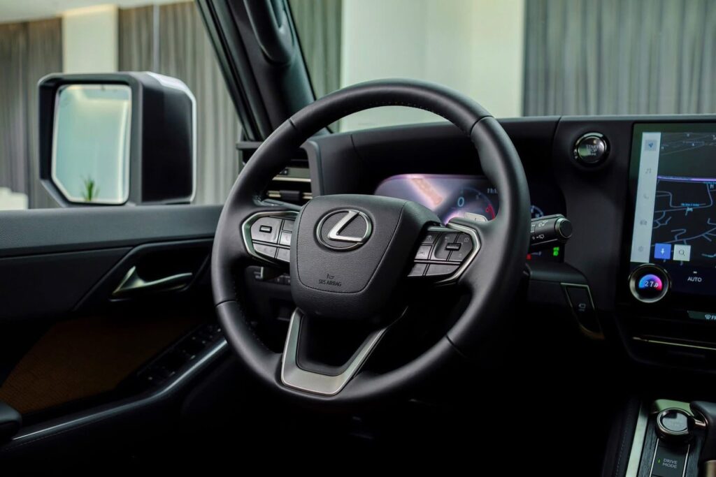 Lexus GX 550 Lexus GX 550 SUV Hạng Sang 7 Chỗ Đa Dụng & Đẳng Cấp
