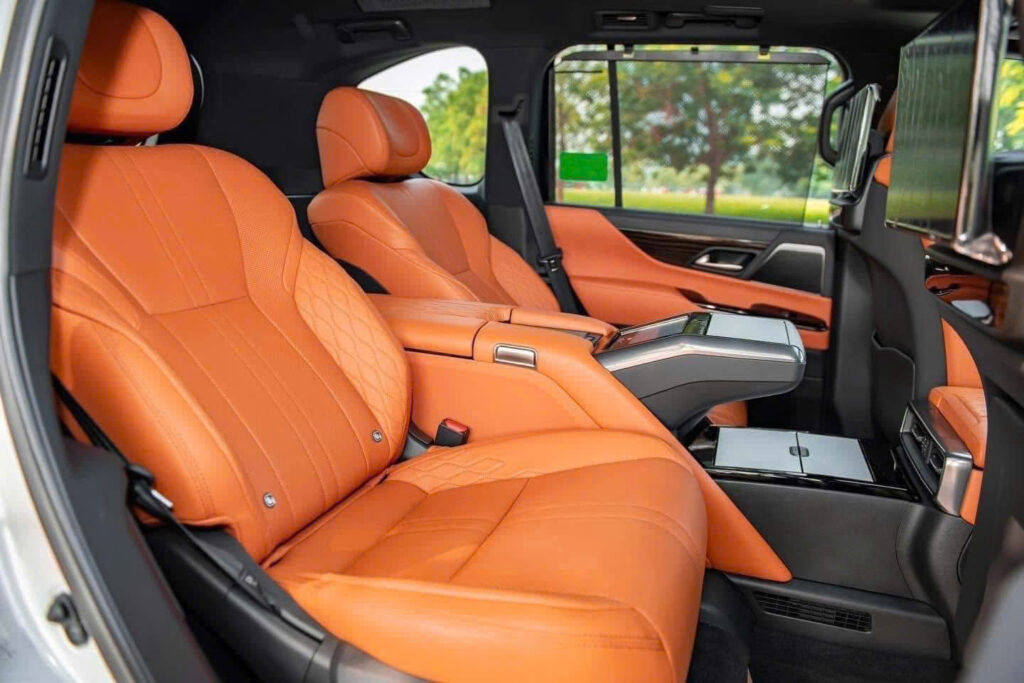 Lexus LX 600 VIP (4 chỗ) Lexus LX 600 VIP SUV 4 Chỗ Siêu Sang