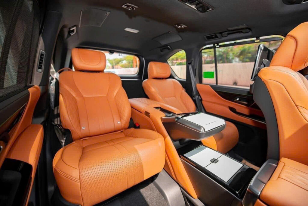 Lexus LX 600 VIP (4 chỗ) Lexus LX 600 VIP SUV 4 Chỗ Siêu Sang