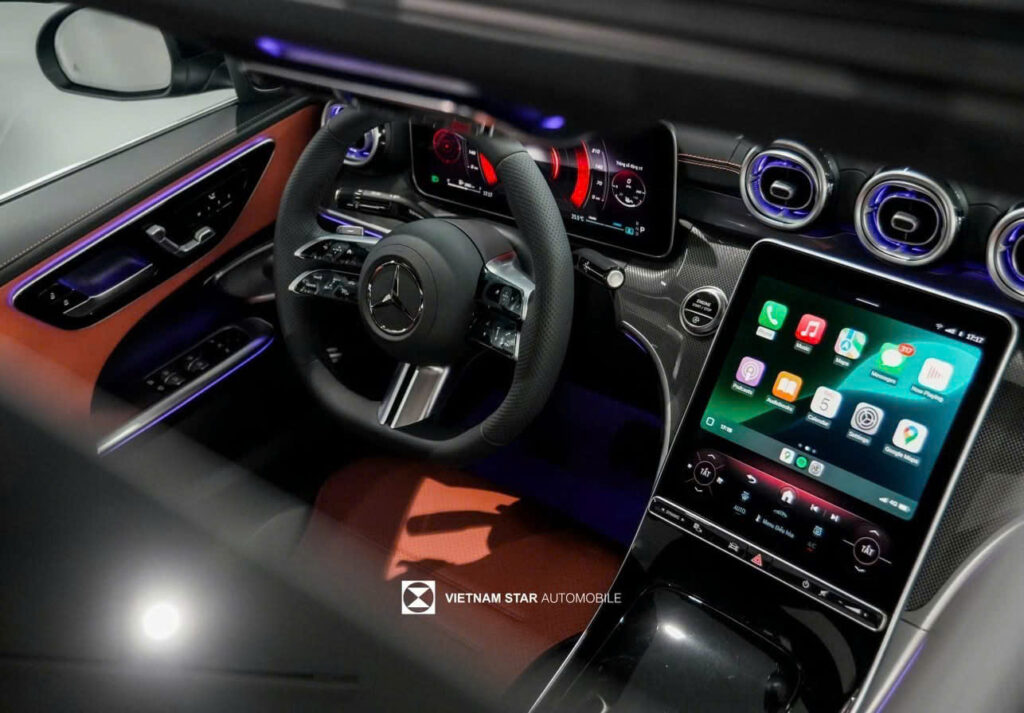Mercedes-Benz C-Class Lắp Ráp