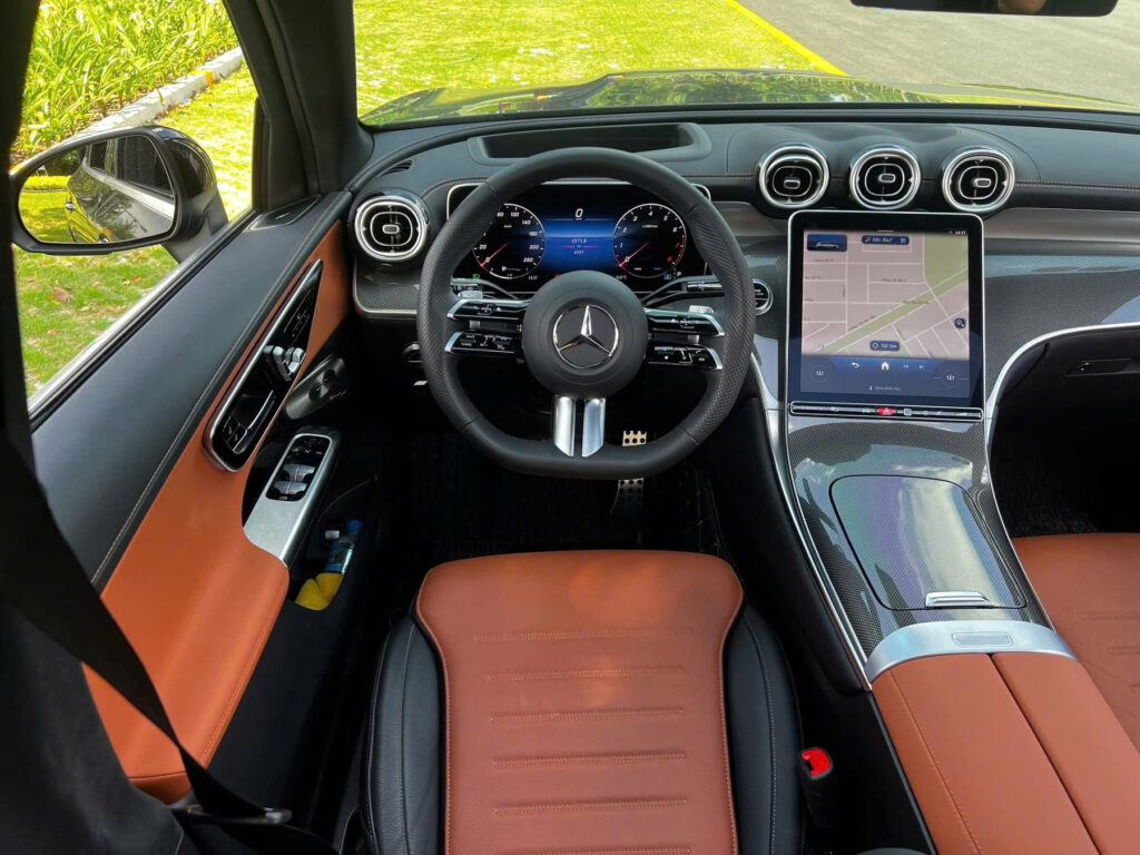 Mercedes-Benz GLC 300 4Matic 2025 – Đẳng Cấp SUV Sang Trọng Xứng Tầm Địa Vị Mercedes-Benz GLC 300 4Matic