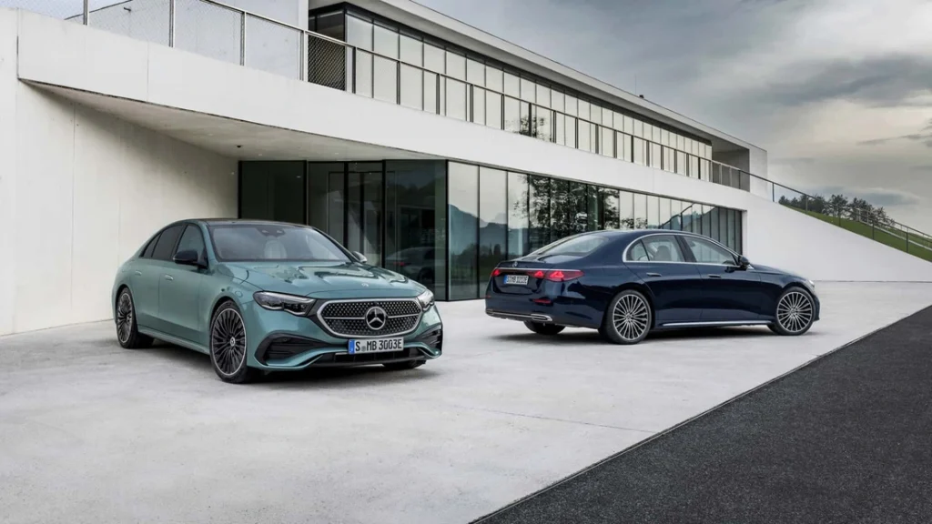 Mercedes E-Class Có Những Mẫu Xe Nào Năm 2025? Giá Xe và Tư Vấn Mua Xe Mer Mercedes E-Class Có Những Mẫu Xe Nào | Giá Xe Mer E Class