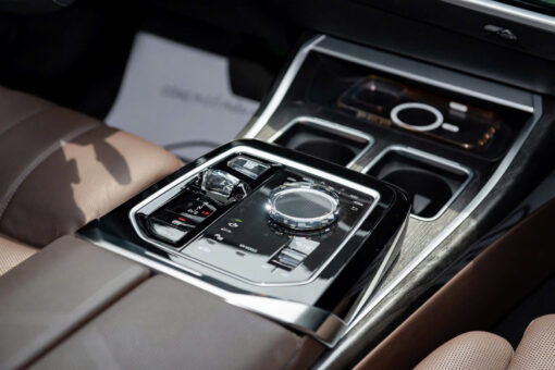 BMW 740i Pure Excellence