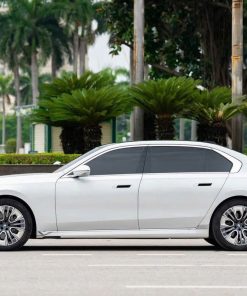 BMW 740i Pure Excellence