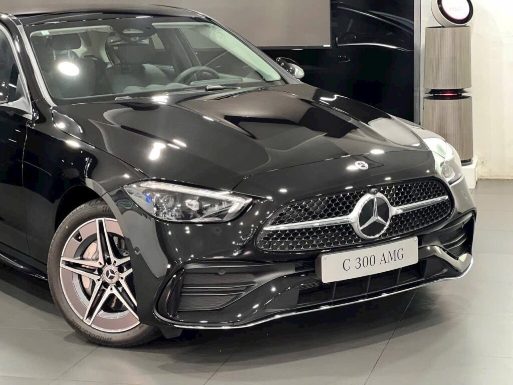 Giá Xe Mercedes C300