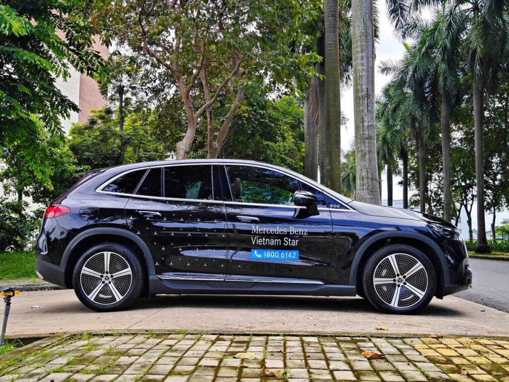Mercedes-Benz EQE 500 4Matic Màu Đen