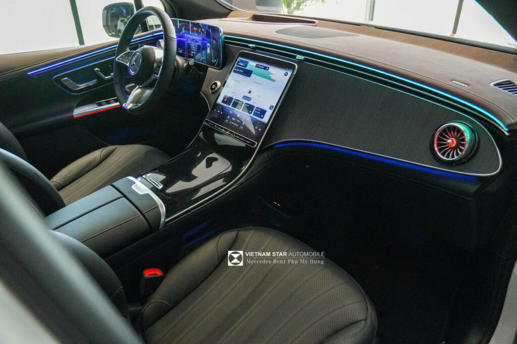 Mercedes-Benz EQE 500 4Matic Màu Trắng