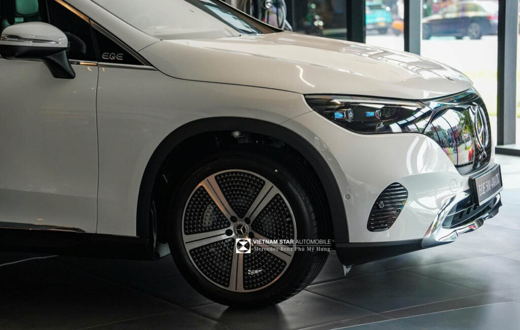 Mercedes-Benz EQE 500 4Matic Màu Trắng