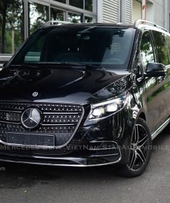 Mercedes-Benz V300 AMG Giá Xe Lăn Bánh Tại Việt Nam