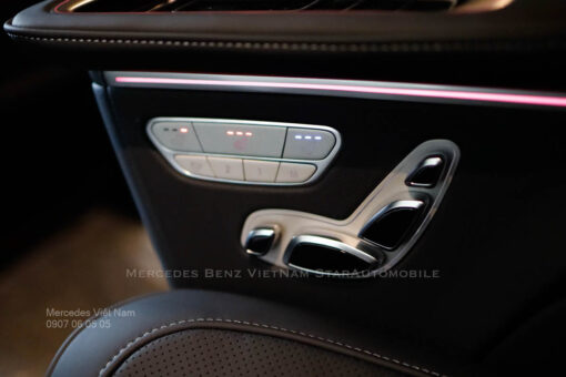 Mercedes-Benz V300 AMG Lăn Bánh Tại Việt Nam