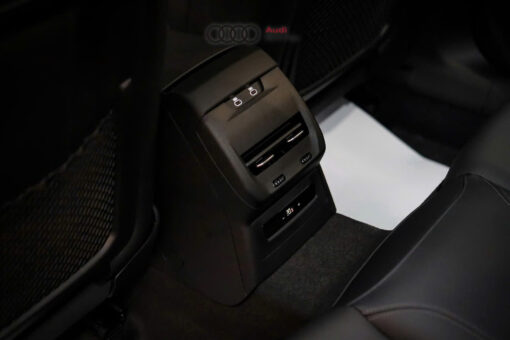 Gia Xe Audi A5 Lan Banh Tai Viet Nam 13