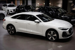 Audi A5 Coupe 4 Cửa Đầy Quyến Rũ