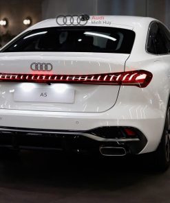 Audi A5 Coupe Đèn hậu LED với hiệu ứng chuyển động khi xi-nhan